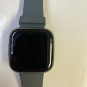 Fitbit Versa 2